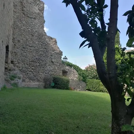 Casa Aldobrandesca